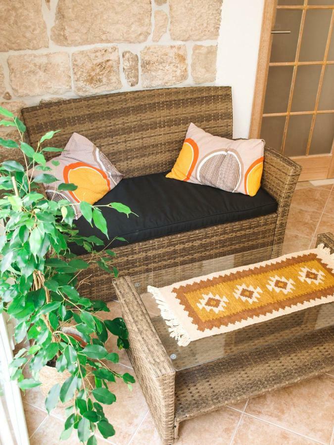 Apartamento House Nataniel In Omis Near Sea Exterior foto