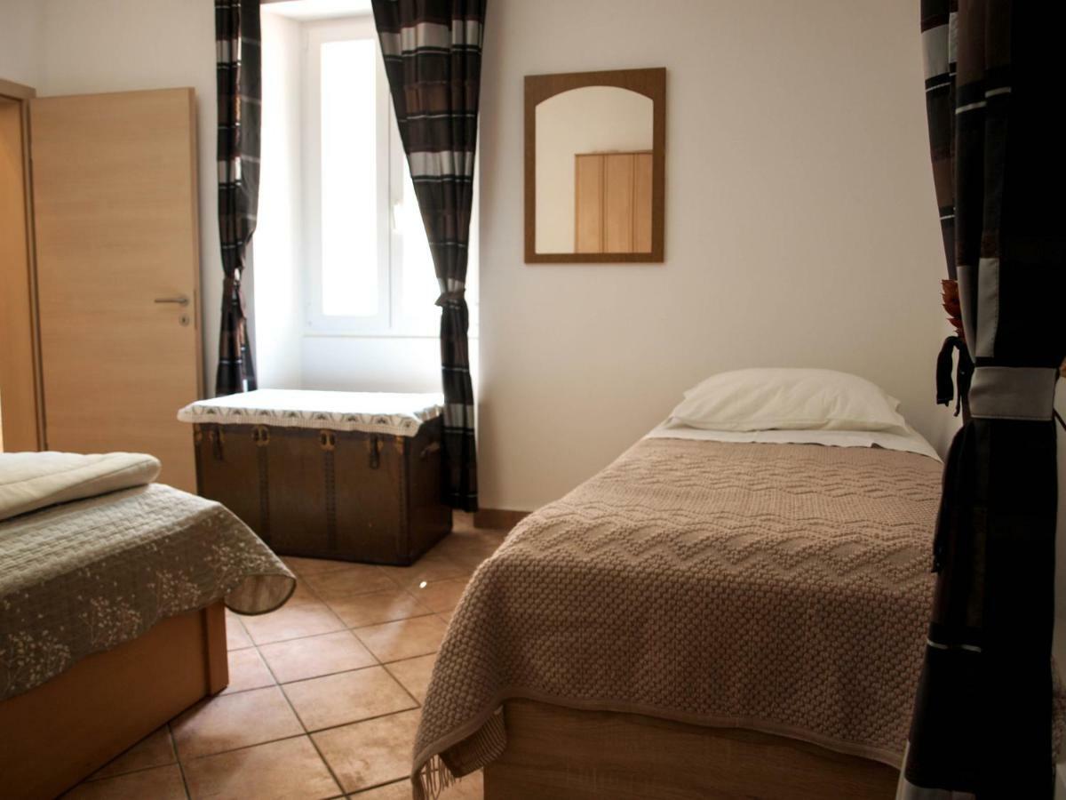 Apartamento House Nataniel In Omis Near Sea Exterior foto